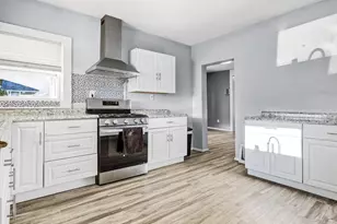 709 S Mitchell St, Cadillac, MI 49601 - Photo 9