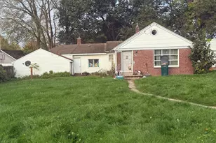 1609 Vermont Ave, Lansing, MI 48906 - Photo 1
