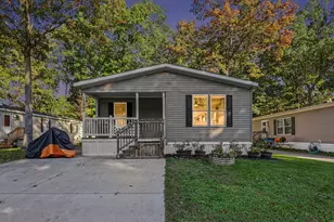 13640 Oaktree Ct, Grand Haven, MI 49417 - Photo 1