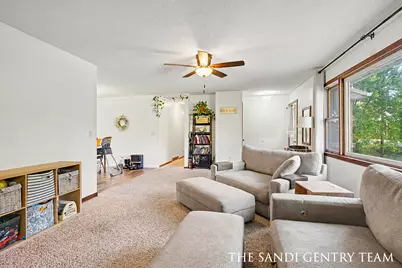 14734 160th Avenue, Grand Haven, MI 49417 - Photo 9