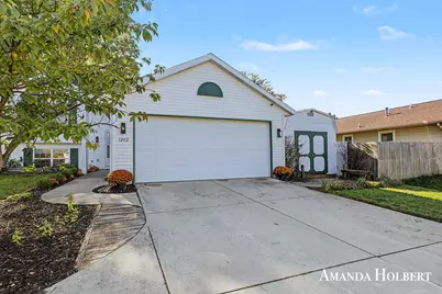 1242 4 Mile Road NE, Grand Rapids, MI 49525 - Photo 3