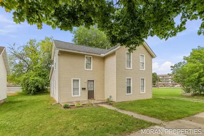 215 2nd Avenue, Big Rapids, MI 49307 - Photo 3