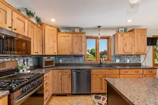 3639 Holiday Dr, Hamilton, MI 49419 - Photo 9