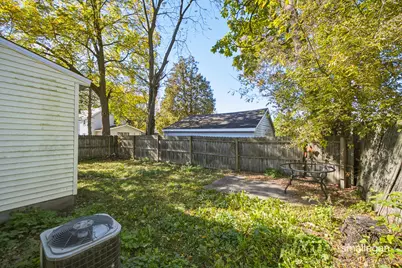 15 Gunnison Avenue SW, Grand Rapids, MI 49504 - Photo 27