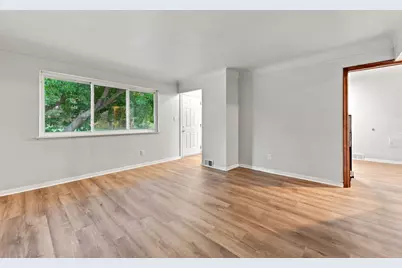 11411 Brady, Bedford, MI 48239 - Photo 5