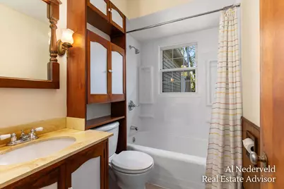 1018 Kentwood Drive NE, Grand Rapids, MI 49505 - Photo 17
