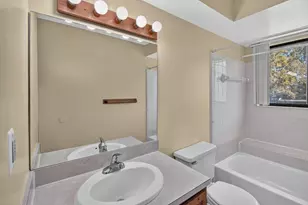 661 Stonehenge Dr, Canton, MI 48188 - Photo 19