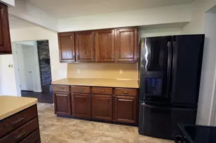 2417 E U Ave, Vicksburg, MI 49097 - Photo 7