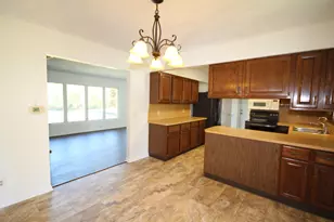 2417 E U Ave, Vicksburg, MI 49097 - Photo 5