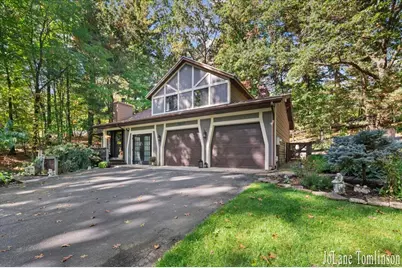 3525 Wild Rose Lane NE, Grand Rapids, MI 49525 - Photo 3