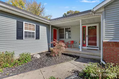 2174 Lamont Court NW, Grand Rapids, MI 49534 - Photo 3