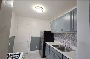 14208 Cloverlawn St, Detroit, MI 48238 - Photo 11