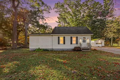 617 W River Road, Muskegon, MI 49445 - Photo 1