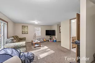 1466 N Scenic Dr, Muskegon, MI 49445 - Photo 7