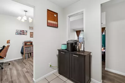 742 W Kilgore Road #107, Kalamazoo, MI 49008 - Photo 9
