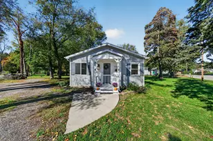 24300 Sassafras St, Edwardsburg, MI 49112 - Photo 1