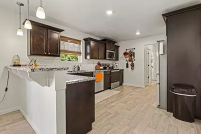 1017 Richard Avenue, Watervliet, MI 49098 - Photo 7