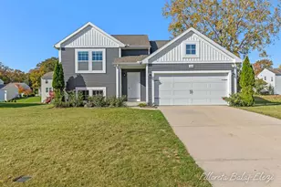 4669 Quaker Hill Ct SE, Kentwood, MI 49512 - Photo 1