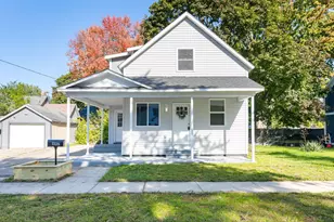 492 Amity Ave, Muskegon, MI 49442 - Photo 1