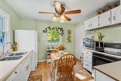 1019 Clover Street, Kalamazoo, MI 49008 - Photo 9