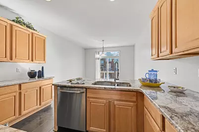 37536 Newburgh Park Circle, Livonia, MI 48152 - Photo 9