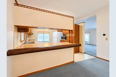 102 Saint Ives N, Lansing, MI 48906 - Photo 13
