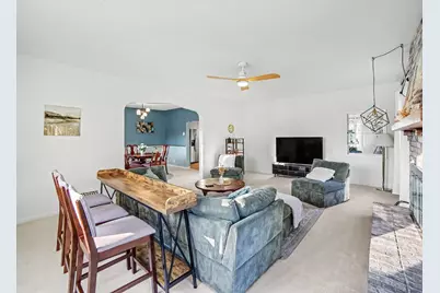 409 N Gaylord Avenue, Ludington, MI 49431 - Photo 9