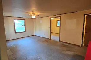 187 W Ferney St, Clarksville, MI 48815 - Photo 5