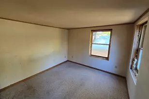 187 W Ferney St, Clarksville, MI 48815 - Photo 11