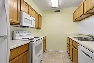 336 Butler Ct, Marshall, MI 49068 - Photo 3