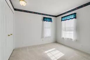 336 Butler Ct, Marshall, MI 49068 - Photo 9