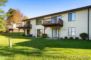 8775 Courtland Dr NE, Rockford, MI 49341 - Photo 23