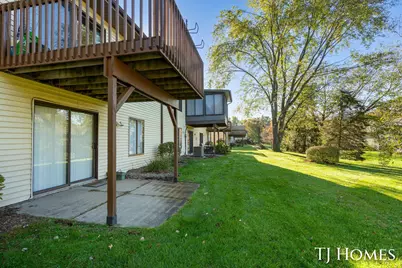 8775 Courtland Drive NE, Rockford, MI 49341 - Photo 25