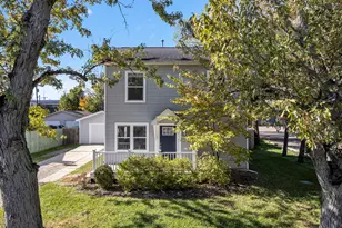 407 N Harris St, Saline, MI 48176 - Photo 1