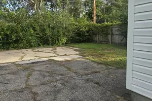 12061 Wade St, Detroit, MI 48213 - Photo 3