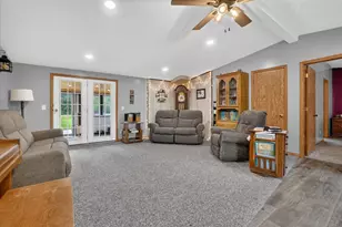 3635 W Washington Rd, Ithaca, MI 48847 - Photo 7