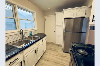 1511 Robertson Avenue, Lansing, MI 48915 - Photo 5