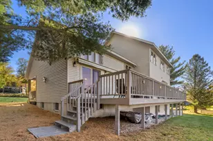 8505 Fairway Dr, Beulah, MI 49617 - Photo 9