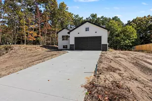 840 Morgan Dr, Belding, MI 48809 - Photo 3