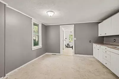 604 Pioneer Street, Kalamazoo, MI 49008 - Photo 9