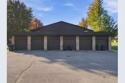 37421 Clubhouse Drive, Sterling Heights, MI 48312 - Photo 9