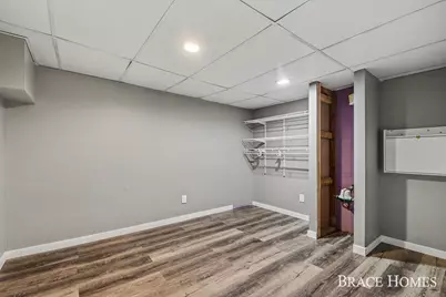 7575 Regal Avenue SE, Grand Rapids, MI 49548 - Photo 15