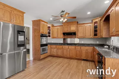 5036 Shoreview Drive, Coloma, MI 49038 - Photo 17