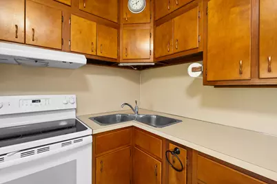 516 N Van Buren Street, Bloomingdale, MI 49026 - Photo 17