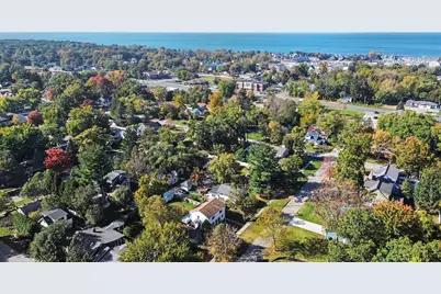 124 S Mayhew Street, New Buffalo, MI 49117 - Photo 9