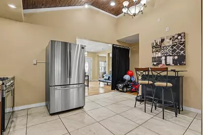 95 McKinley Avenue S, Battle Creek, MI 49014 - Photo 3