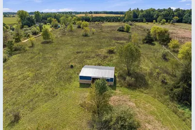11390 E Pakes Road, Crystal, MI 48818 - Photo 41