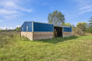 11390 E Pakes Rd, Crystal, MI 48818 - Photo 29