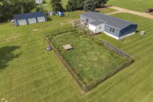 11390 E Pakes Rd, Crystal, MI 48818 - Photo 39