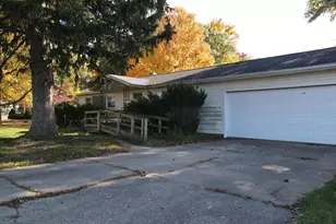 4331 Jonesville Rd, Jonesville, MI 49250 - Photo 1